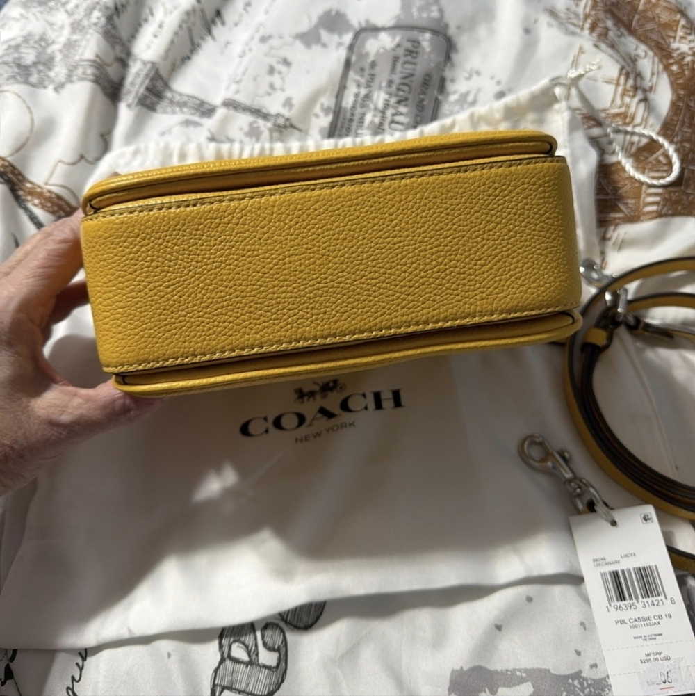 Coach Cassie 19 Vibrant Yellow Crossbody Bag - Picture 2 of 14